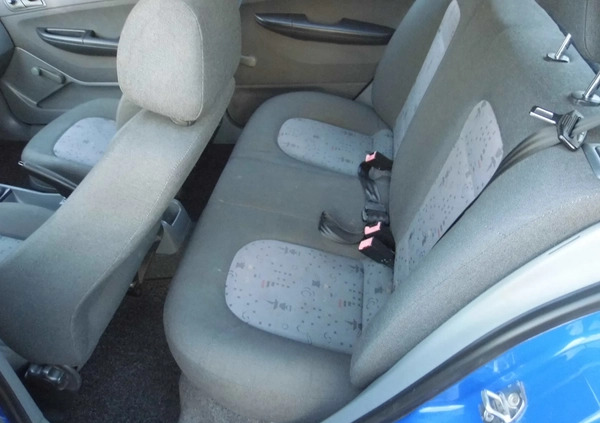 Skoda Fabia cena 4300 przebieg: 177000, rok produkcji 2003 z Wronki małe 232